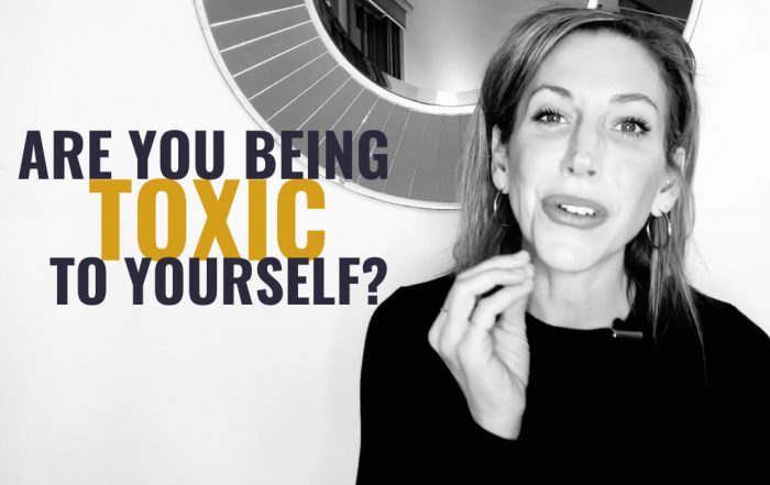 6 Signs You Have Toxic Relationship with Yourself