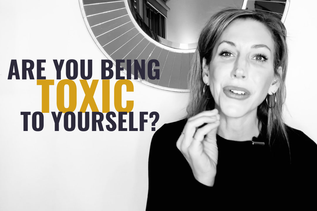 6 Signs You Have Toxic Relationship with Yourself